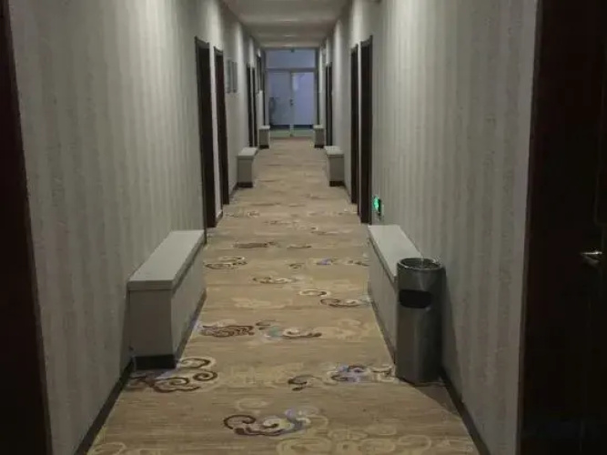 Chengde Hongxu Hotel