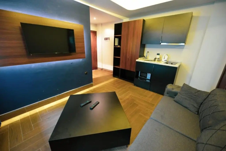 Standard Suite