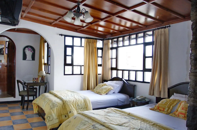 Hotel Fuente de Piedra I