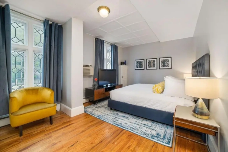 Deluxe Single room
