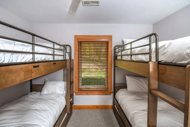 Mountain Crest Villa 5 Bedroom House