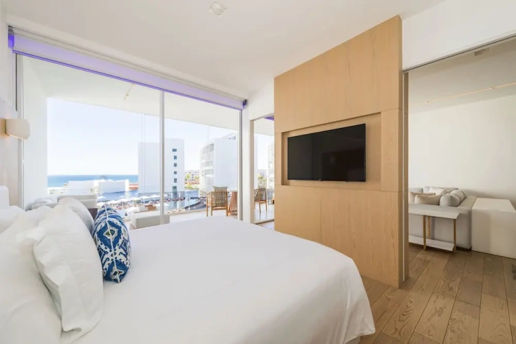 Double Suite with balcony and with ocean view