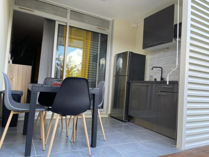 Grey Diamond Studio (Adults Only)