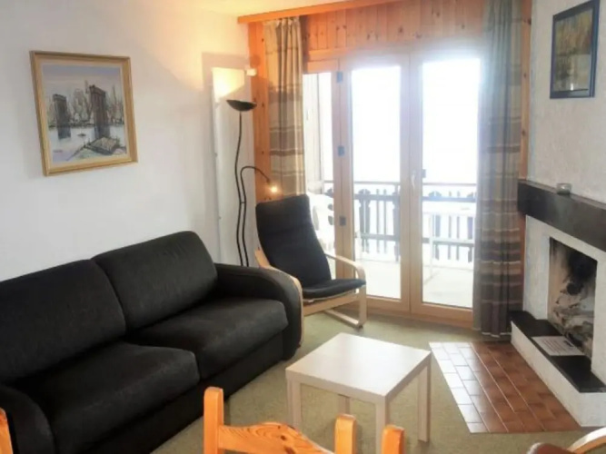 Pleasant Apartment With View
