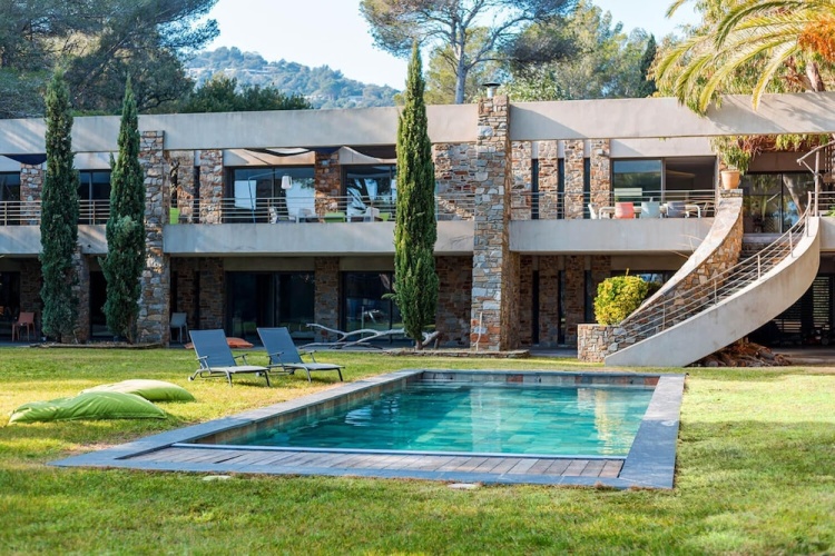 Villa