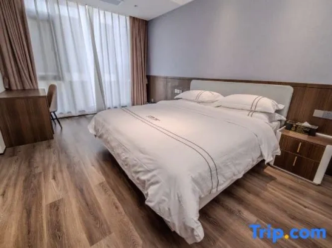 2 Bedrooms Luxury Twin room with river view