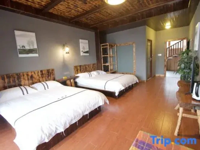 Standard Twin room with balcony