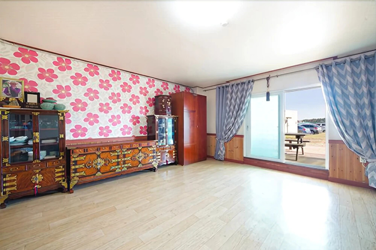 Taean Firenze Pension