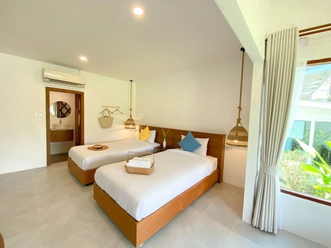 Standard Twin room