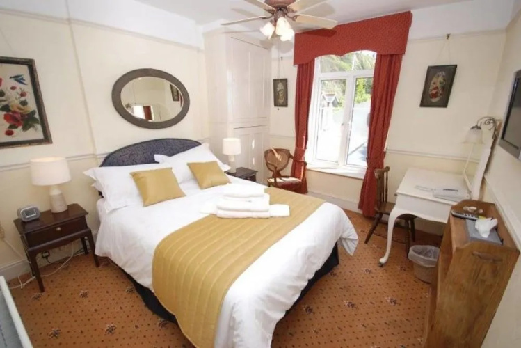 Harbour View Hotel