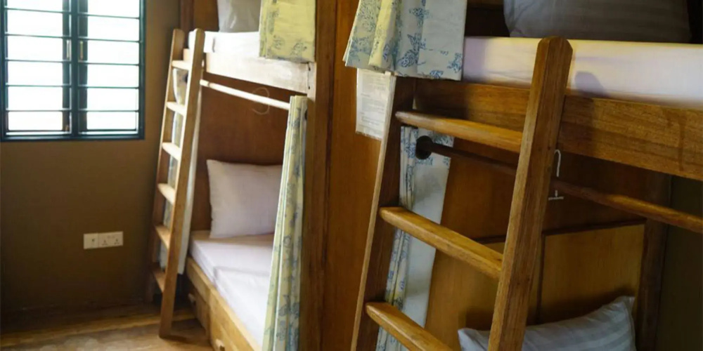 Mini Hut Hostel