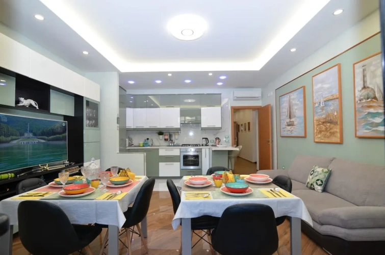 2 Bedrooms Deluxe Apartment