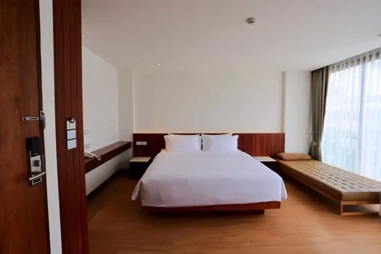 Deluxe room with balcony