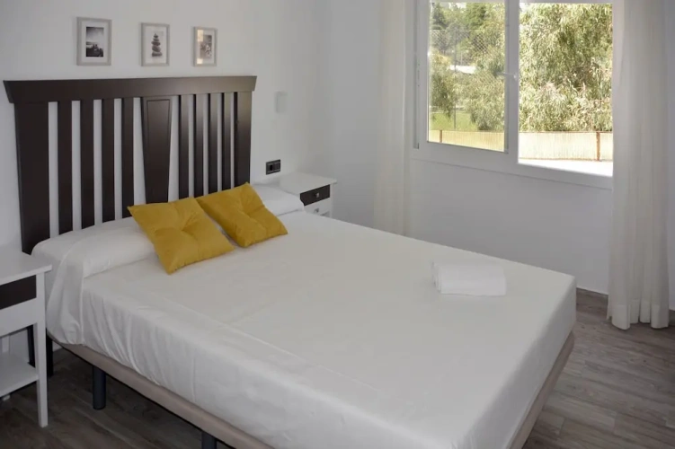 2 Bedrooms Apartment with balcony
