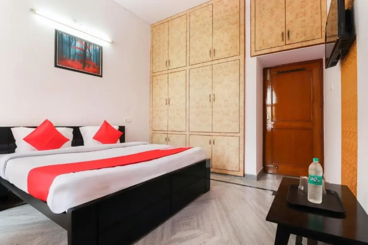 Classic Triple room