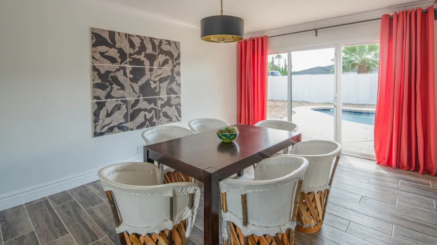 Spacious 4BR Near Old Town by WanderJaunt