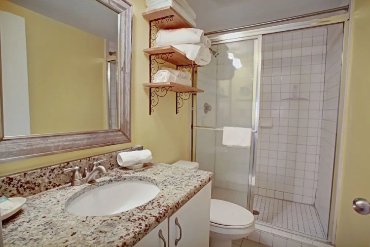 Harbour Place 409 - 3 Br Condo