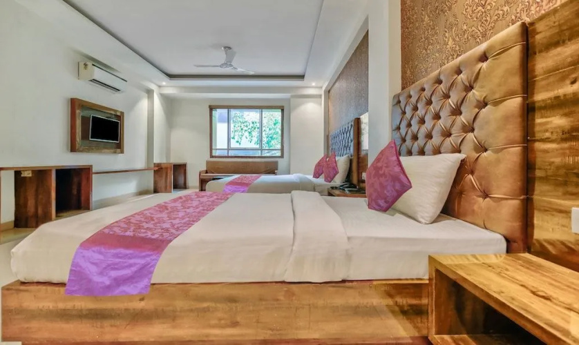 Treebo Trend Hotel Swiss