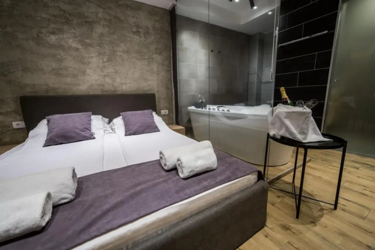 Empire Luxury Apartments