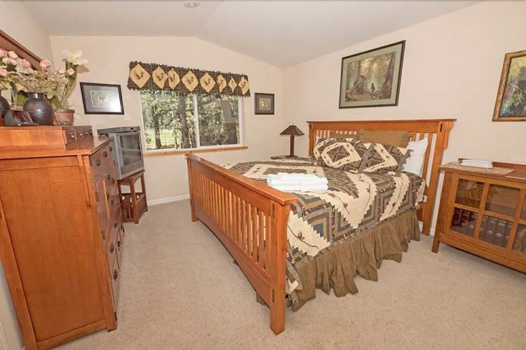 3301 Marlette Circle By Redawning