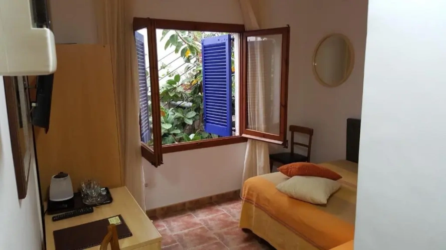 Standard Double room with view
