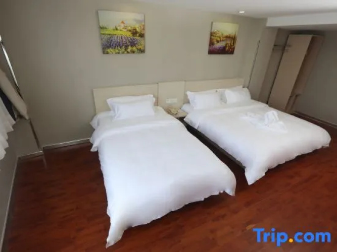 Yiyi Business Hotel
