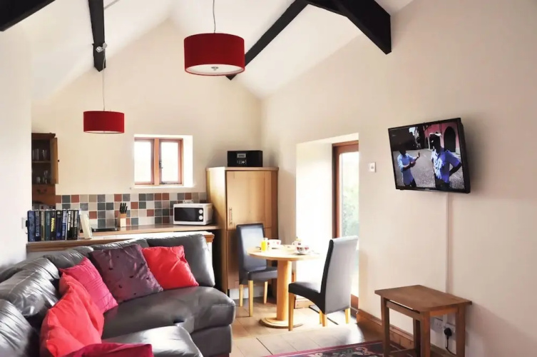 Delightful single storey barn with charming features near Looe