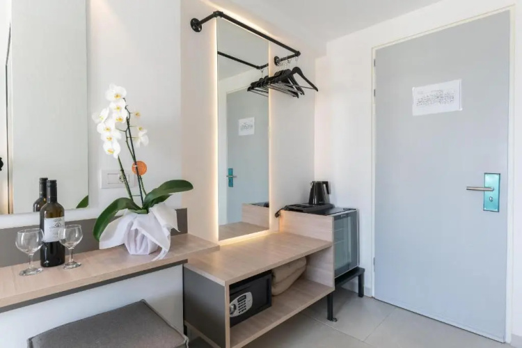 Lymberia Hotel