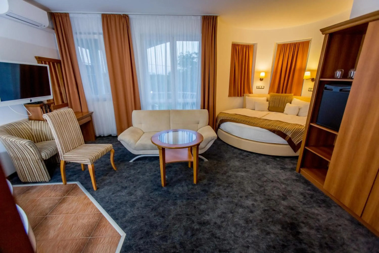 Aphrodite Hotel