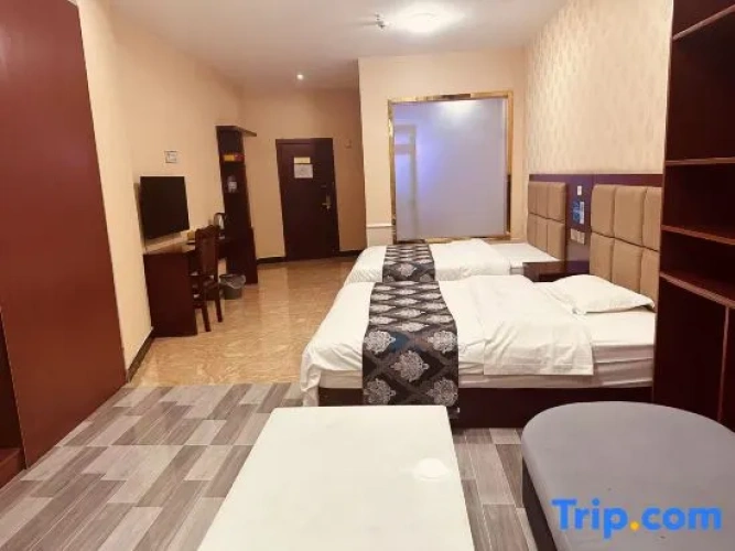 Deluxe Suite