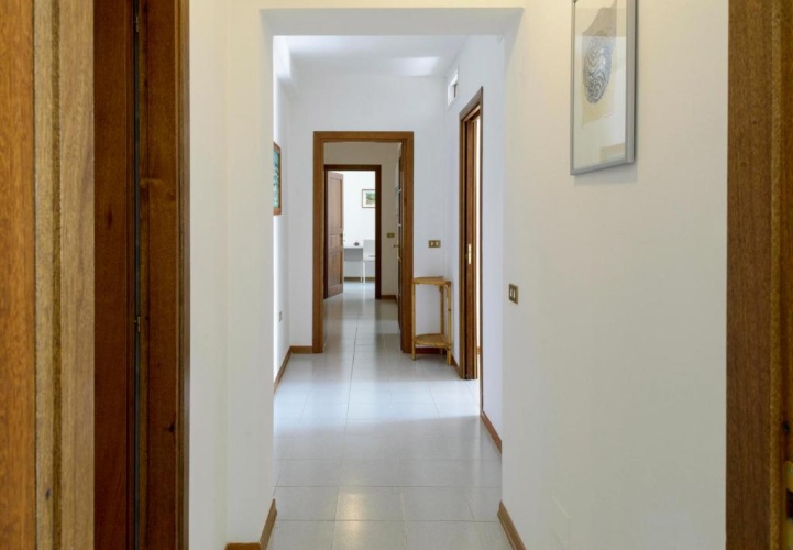 3 Bedrooms Cottage