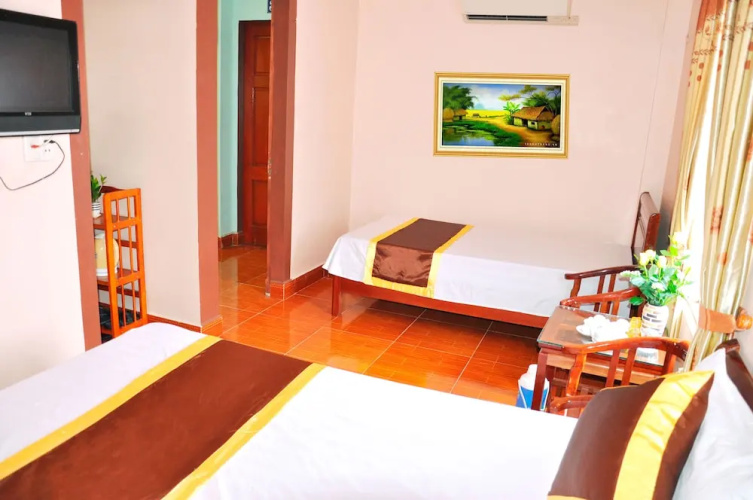 Ha Minh Hotel