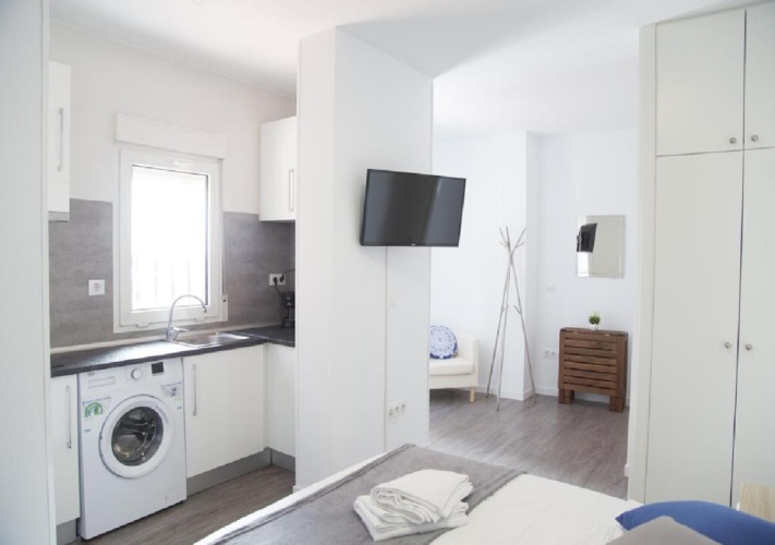 1 Bedroom Apartment