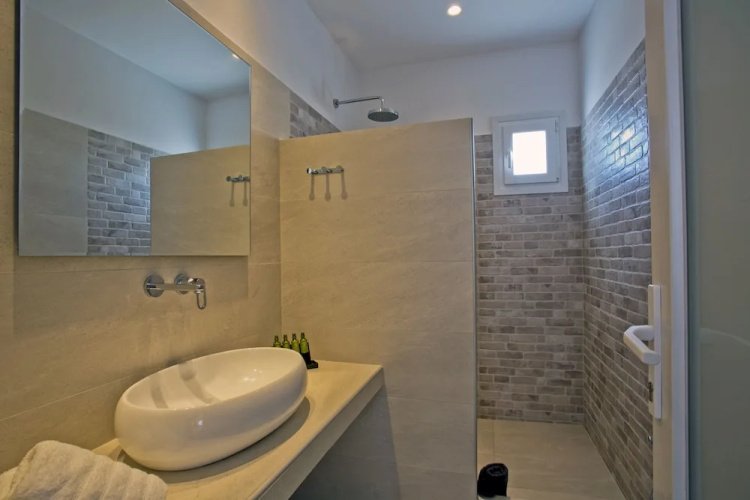 Nida Mykonos