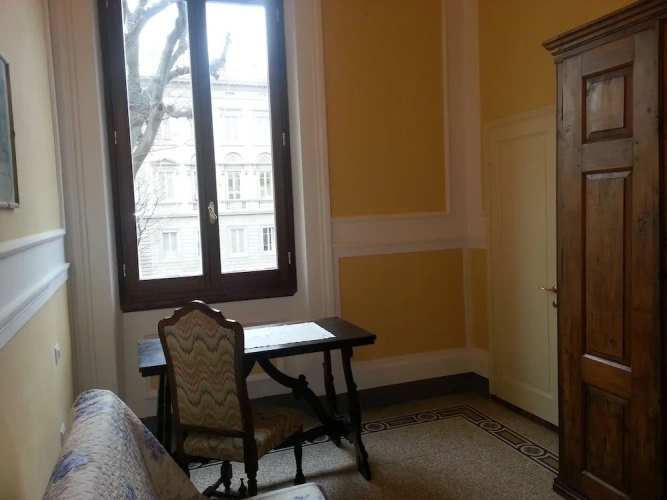 Apartment with balcony