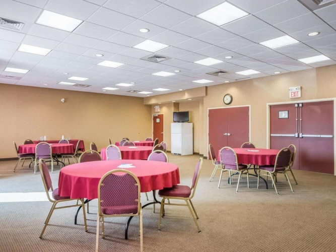Comfort Inn Sturgeon Falls photo 19