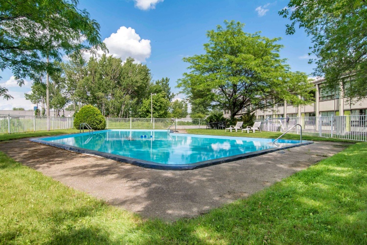 Travelodge By Wyndham Trois-Rivieres photo 12