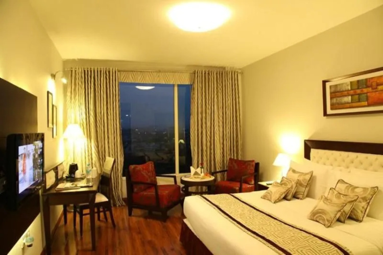 Tree House Hotel Gurgaon