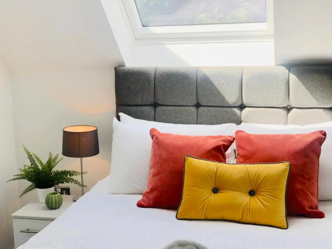 Shield Penthouse Loft - 2 Bedroom Luxe Large Apartment