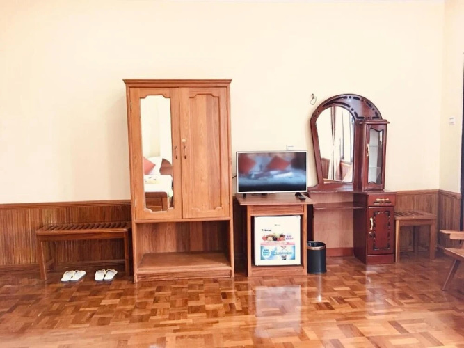 Mother's Home Hotel