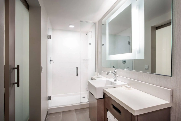 Double Suite with partial view