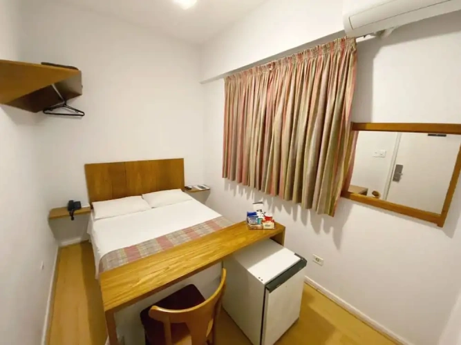 Economy room