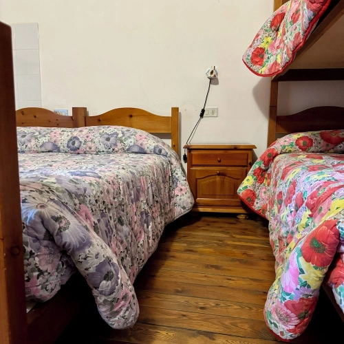Standard Quadruple room with mountain view