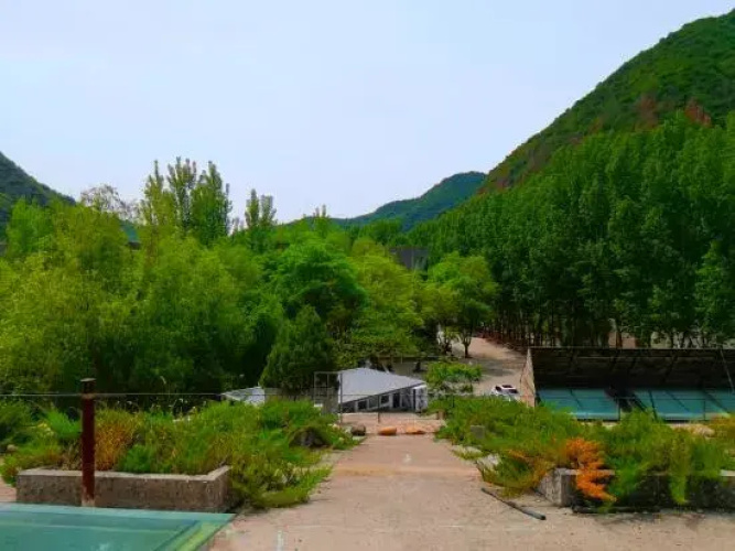 Wanshenggu ART Homestay, Beijing