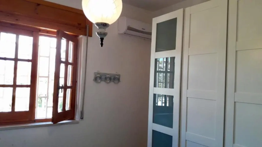 2 Bedrooms Cottage