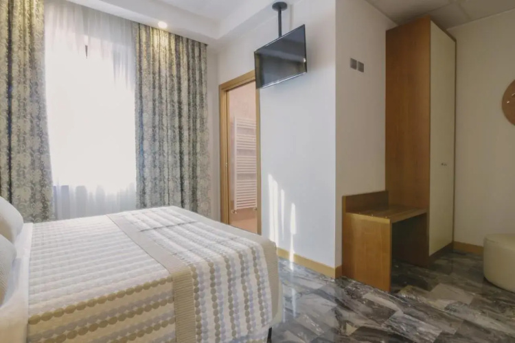 Piccolo Hotel