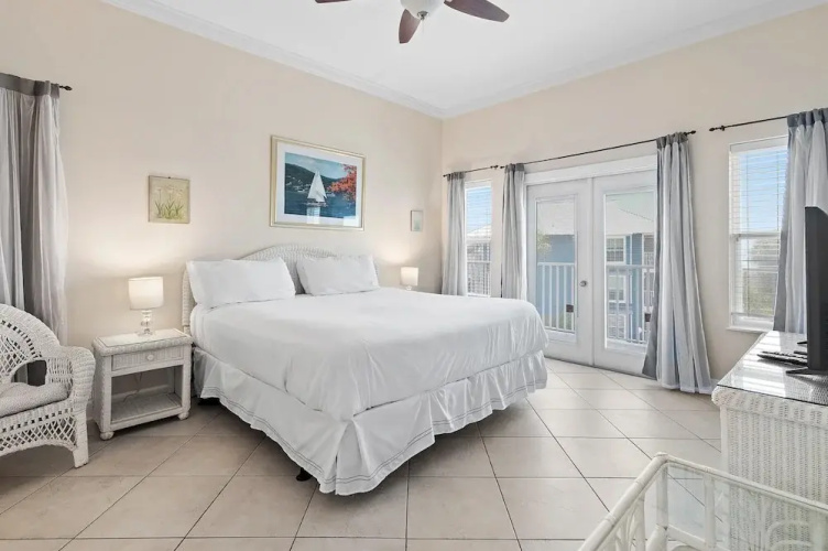 Pavilion Palms 205b