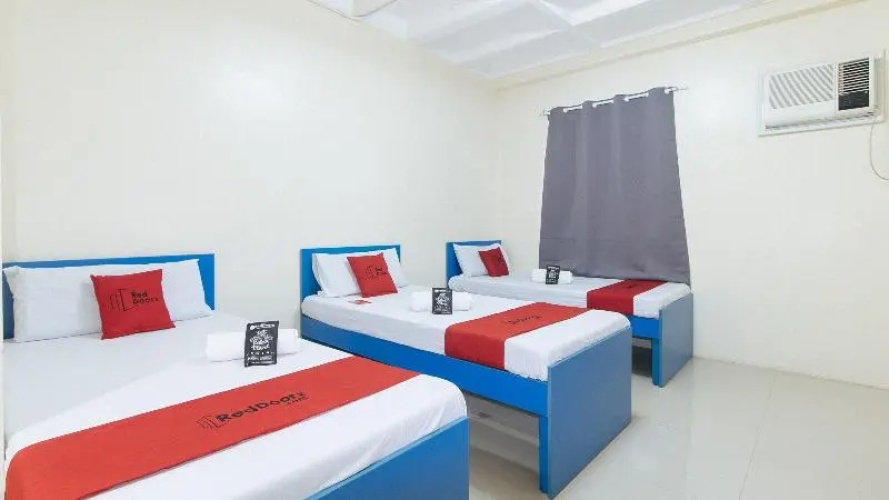 Reddoorz @ Insular Square Mandaue City