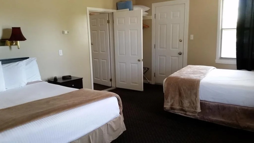 Middleton Motel & Suites