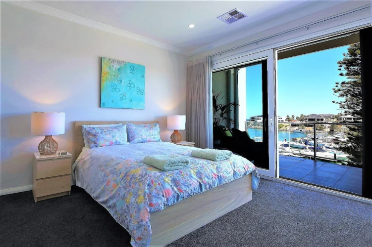 Harbour Views at Mindarie Marina